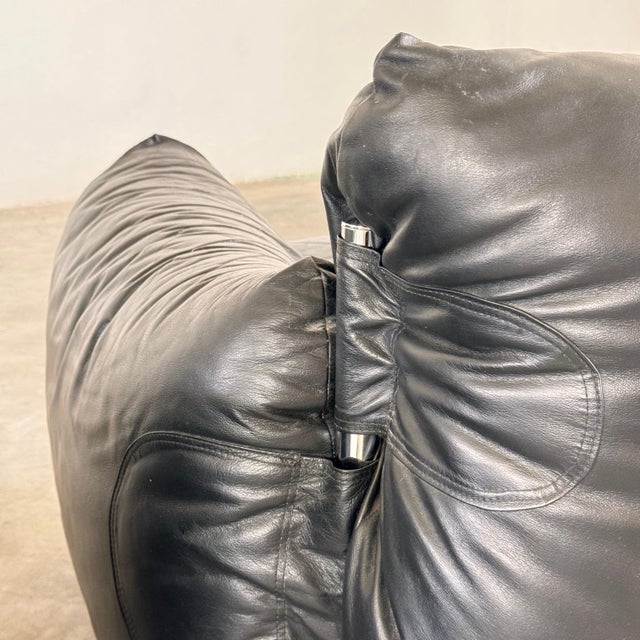 Set of Mid-Century Armchairs by Giuseppe Munari for Poltrona Munari, 1970s For Sale - Image 10 of 17