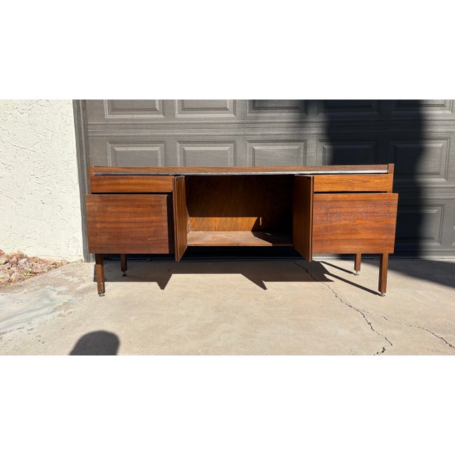 Mid-Century Modern Kimball Office Mid-Century Modern Walnut Credenza For Sale - Image 3 of 8