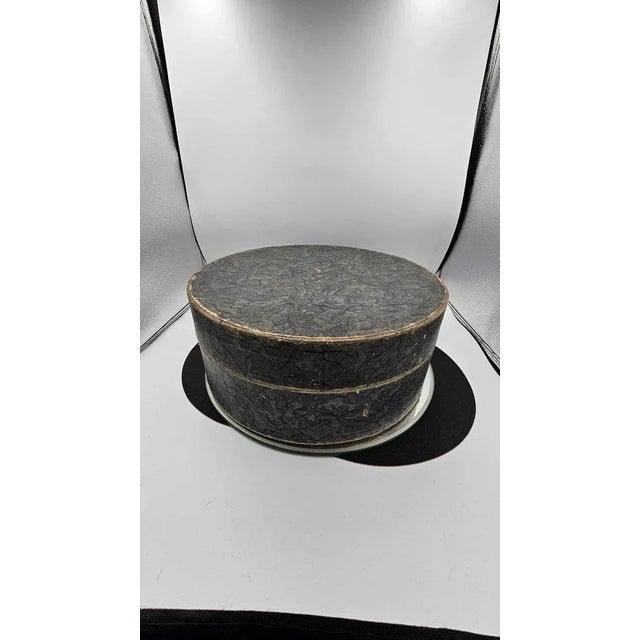 Gray Pre-War Hat Box, 1920s For Sale - Image 8 of 8