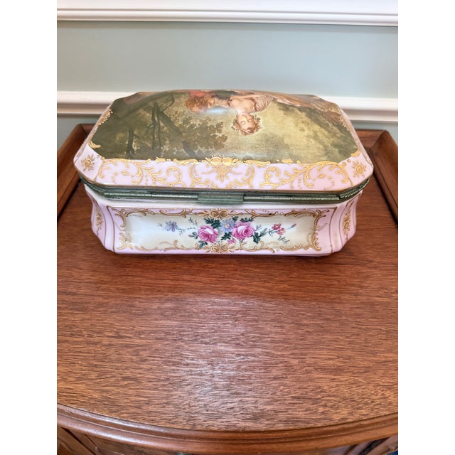 Late 19th Century Large Antique French Sèvres-Style Porcelain Bombe Casket Box | Boucher Pastoral Scene | Rose Pink & Gilt | c.1880–1900 For Sale - Image 5 of 11