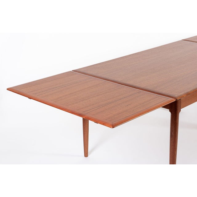 Wood Mid Century Danish Teak Extension Dining Table by Kai Kristiansen (Attr.) For Sale - Image 7 of 13