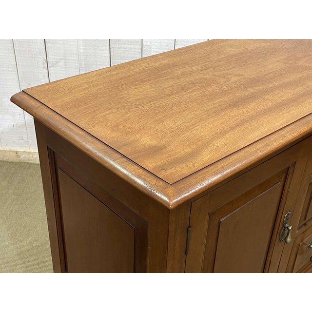 Early 20th Century English Mahogany Sideboard For Sale - Image 5 of 18