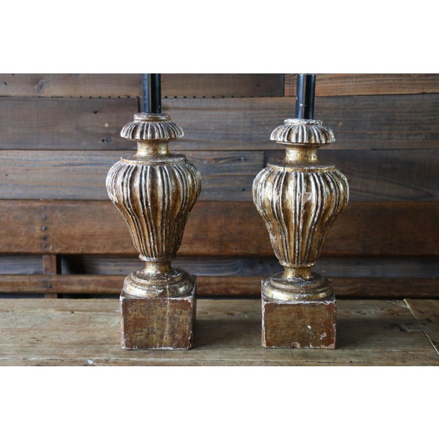 Italian Pair of Carved Wood Gilt Table Lamps With Fluted Urn Bases For Sale - Image 12 of 18