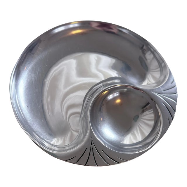 1940s Wilton Armetale RWP Sculptural Serving Bowl, 10.5” For Sale