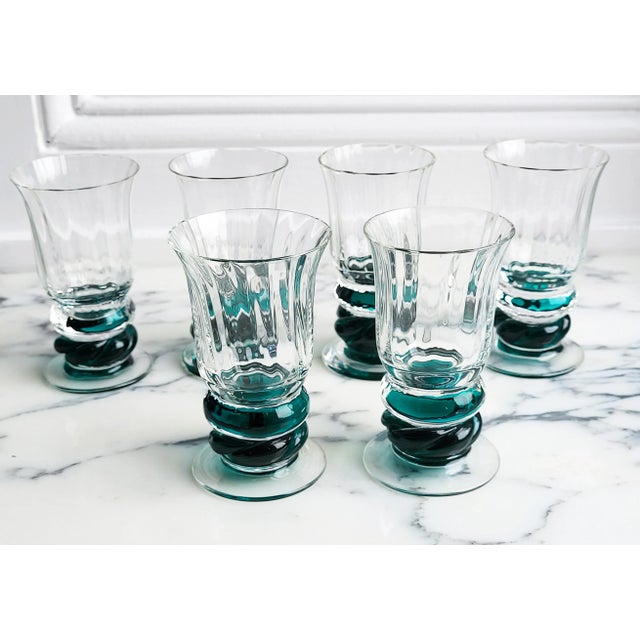 A very beautiful, unique set of 6 elegant, artfully handcrafted vintage glasses – perfect for festive occasions, parties,...