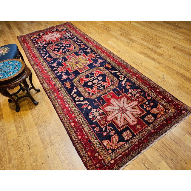 1900 - 1909 Vintage Persian Hamadan Gallery Rug, Hand-Knotted Wool, Geometric Bird Motifs Design, Navy & Red, 5x11 For Sale - Image 5 of 17