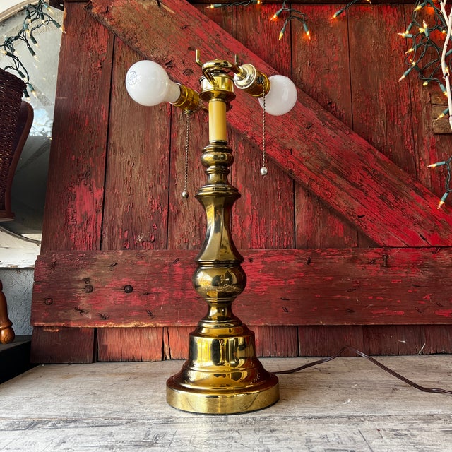 Vintage Brass Table Lamp With Dual Bulb Sockets & Pull Chains For Sale - Image 11 of 14
