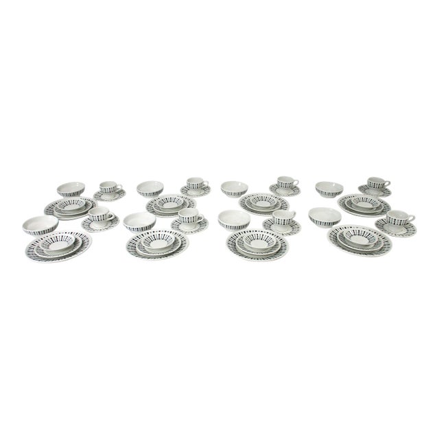 Mid 20th Century Paul McCobb Contempri 8 Place Setting Dinnerware Set 48 Pcs. For Sale