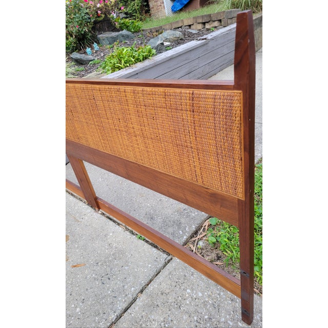 Jack Cartwright 1960s King Walnut Headboard With Full Width Cane Insert in the Style of Jack Cartwright For Sale - Image 4 of 13