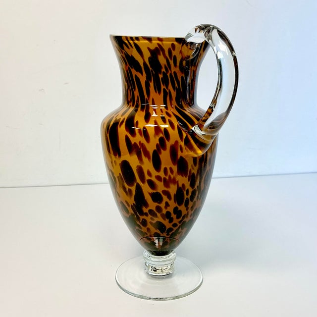 Glass 1980s Vintage Italian Boho Chic Hollywood Regency Tortoise Venetian Glass Pitcher. For Sale - Image 7 of 18