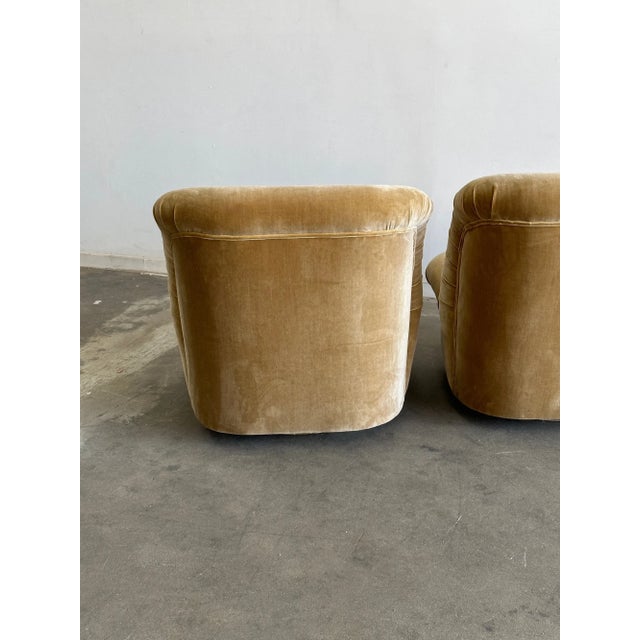 1980s Pair of Scoop Lounge Chairs in Champagne For Sale - Image 13 of 15