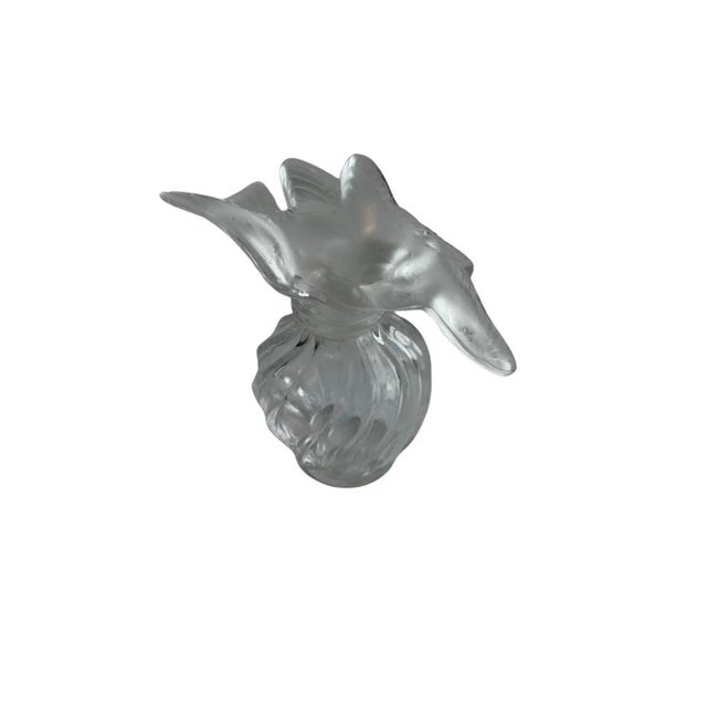 Mid 20th Century Vintage Lalique France for Nina Ricci “L’Air Du Temps” Kissing Doves Love Birds Crystal Perfume Bottle With Box For Sale - Image 5 of 12