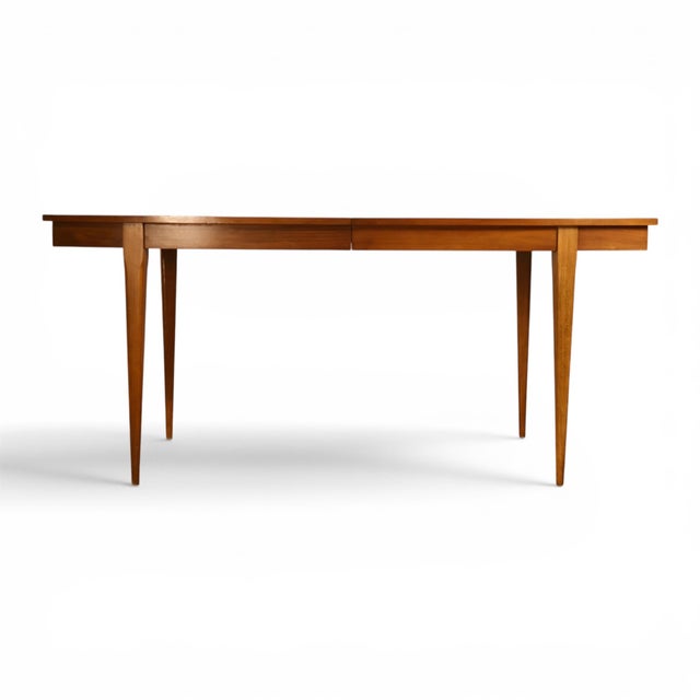 Mid-Century Modern Young Manufacturing Vintage Mid Century Modern Walnut Dining Table and 2 Leafs C. 1960s For Sale - Image 3 of 8