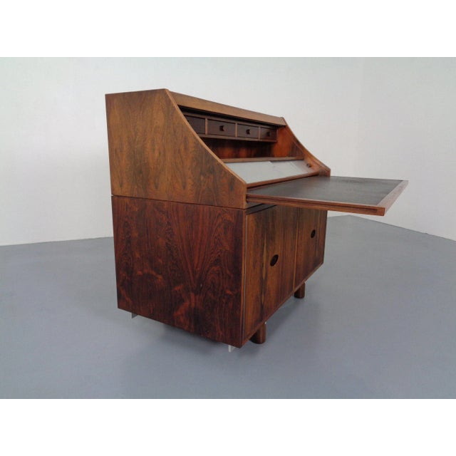 1960s Rosewood and Leather Tambour Writing Desk by Gianfranco Frattini for Bernini, Italy, 1964 For Sale - Image 5 of 18