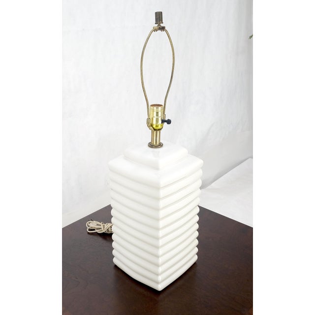 White Mid Century c1970s 7x7" Square White Ceramic Ribbed Sides Table Lamp For Sale - Image 8 of 12