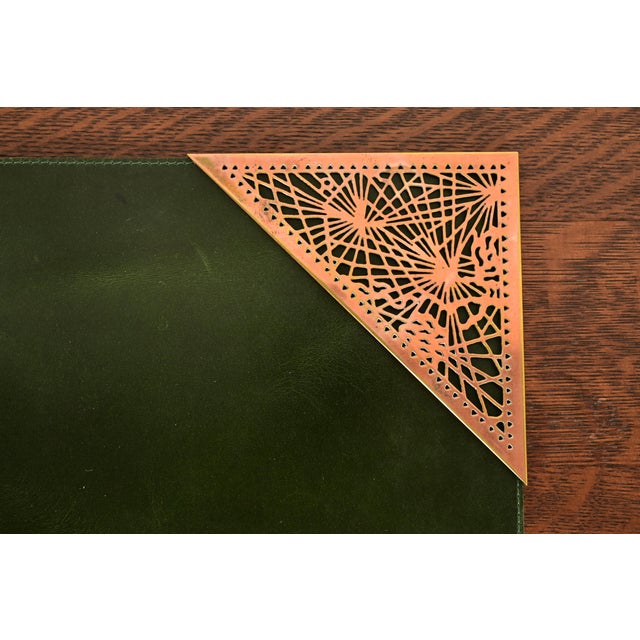 Early 20th Century Tiffany Studios New York Pine Needle Bronze Blotter Corners With Leather Desk Blotter For Sale - Image 5 of 12