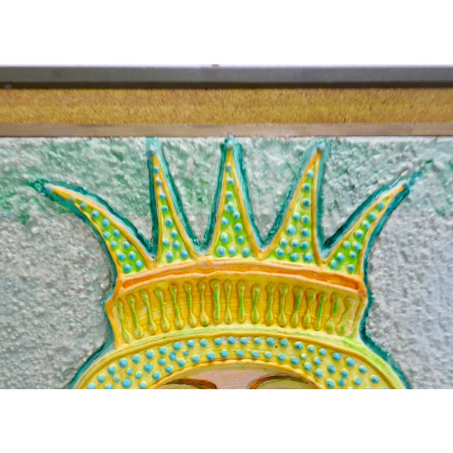 1960s Mid-Century Signed 3d Painting of a Queen by John Nartker For Sale - Image 5 of 10