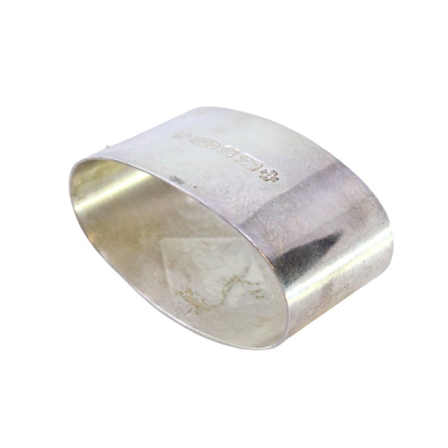 Metal Silver Napkin Ring in Elliptical Shape For Sale - Image 7 of 7