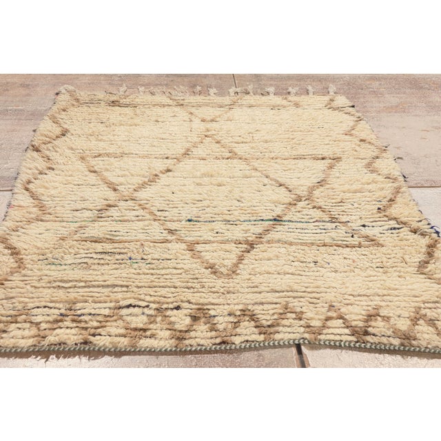 Vintage Azilal Boucherouite Moroccan Rug, 03'03 X 04'08 For Sale - Image 9 of 10