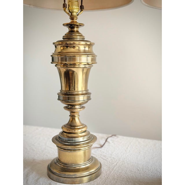 Mid 20th Century Substantially Large 32” Vintage Pair of Stiffel Solid Brass Hollywood Regency Urn Table Lamps With 10” Linen Shades For Sale - Image 5 of 12