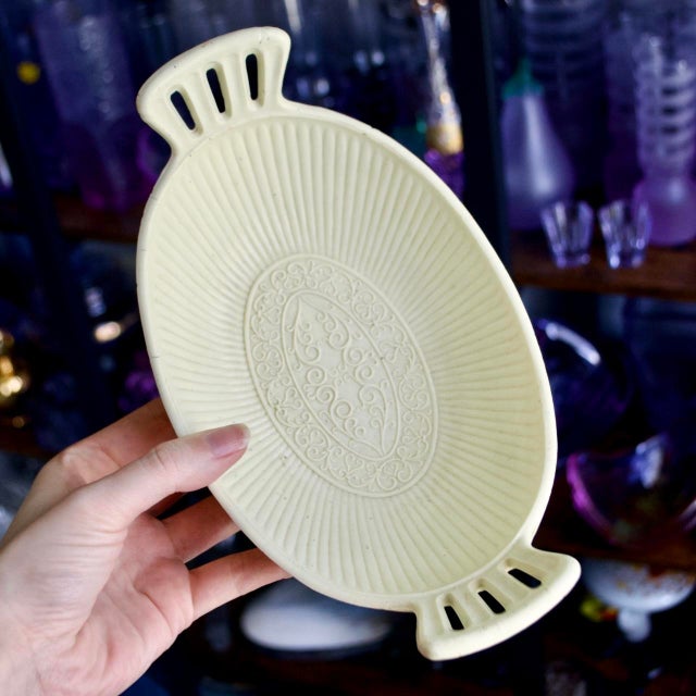 Glass Sowerby & Co. Ellison Glass Works Patent Ivory Queens Ware – Uranium Glass Serving Dish, 1879 For Sale - Image 7 of 8
