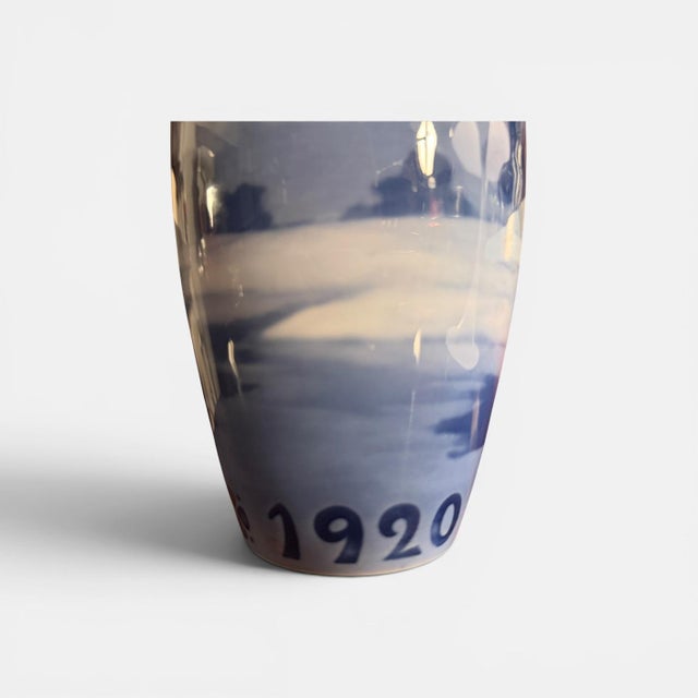 1920s Annual Vase from Bing & Grondahl, Denmark, 1920 For Sale - Image 5 of 7