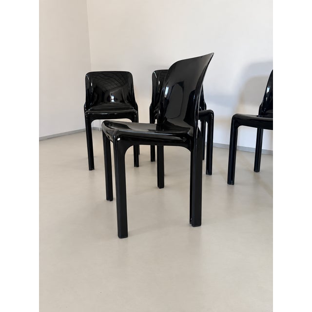 Mid-Century Modern Four Selene Chairs by Vico Magistretti for Artemide, 1970s, Set of 4 For Sale - Image 3 of 6