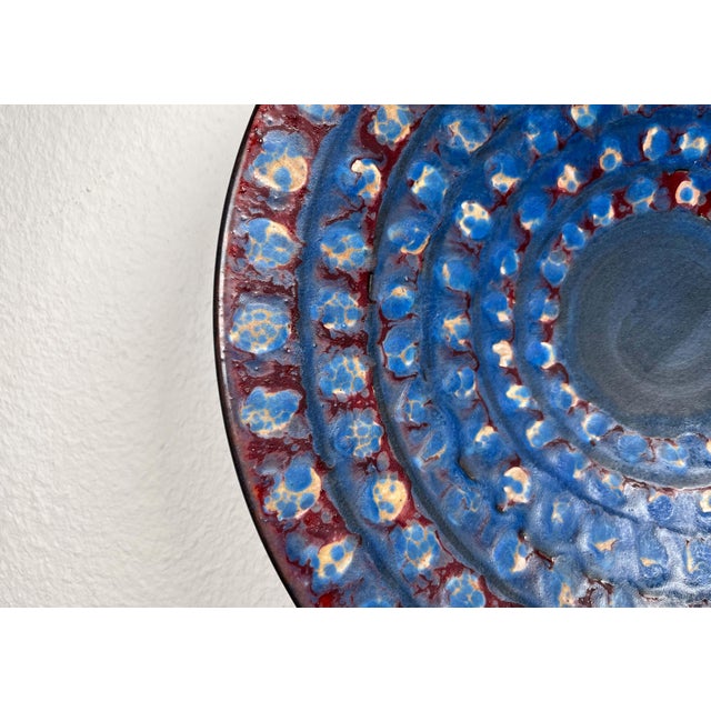 Large Mid-Century Modern German Studio Pottery Decorative Wall Plate by Eva Fritz-Lindner for Karlsruher Majolika, 1960s For Sale - Image 12 of 18