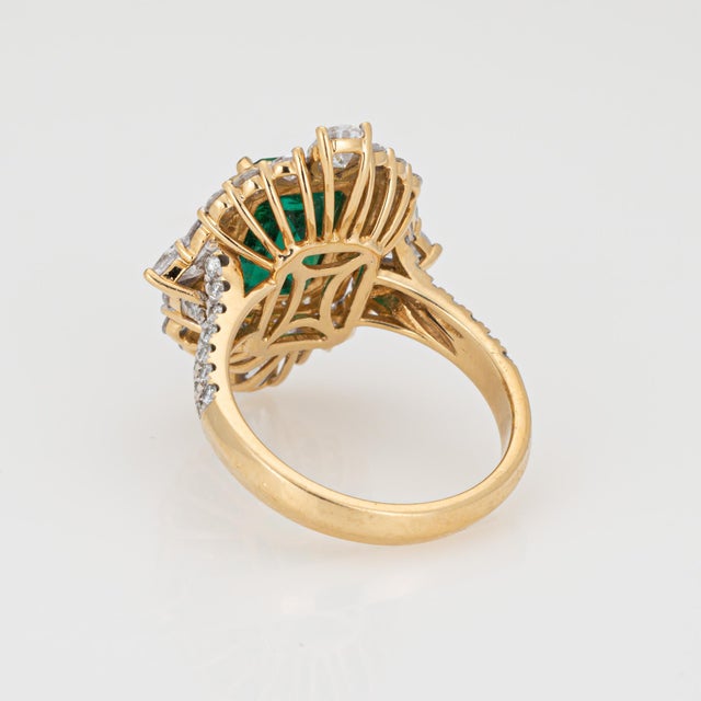 Metal Emerald Diamond Cocktail Ring Vintage 18k Yellow Gold Size 7 Gemstone Jewelry For Sale - Image 7 of 7
