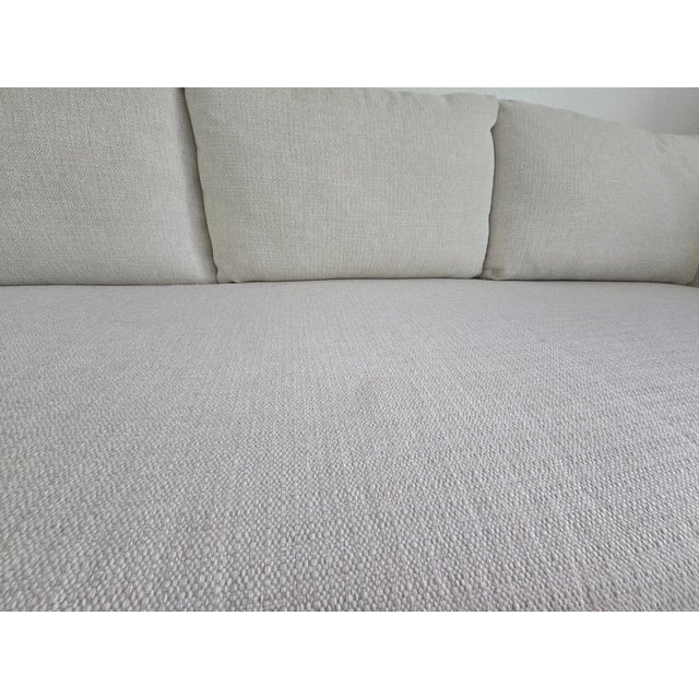 2010s Lee Industries 3-Seater Sofa in Quill Snow Upholstery For Sale - Image 5 of 7