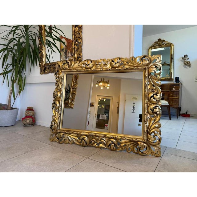 Wood Florentine Mirror with Acanthus Leaf Carving Wood For Sale - Image 7 of 18