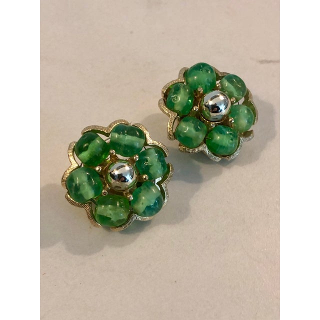 1950s Kramer Green Rhinestone Floral Earrings, A Pair For Sale - Image 13 of 13