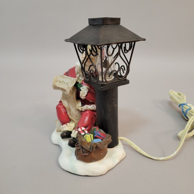 Christmas Vintage Santa Claus Figural Christmas Accent Lamp, C. 1990s For Sale - Image 9 of 10