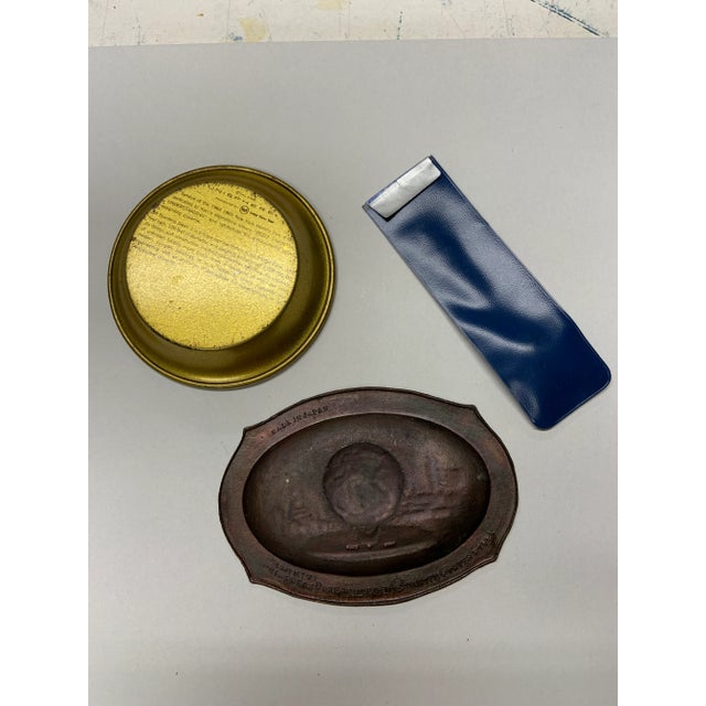 1964 New York World's Fair Ashtrays & Spoon- Set of 3 For Sale In New York - Image 6 of 7