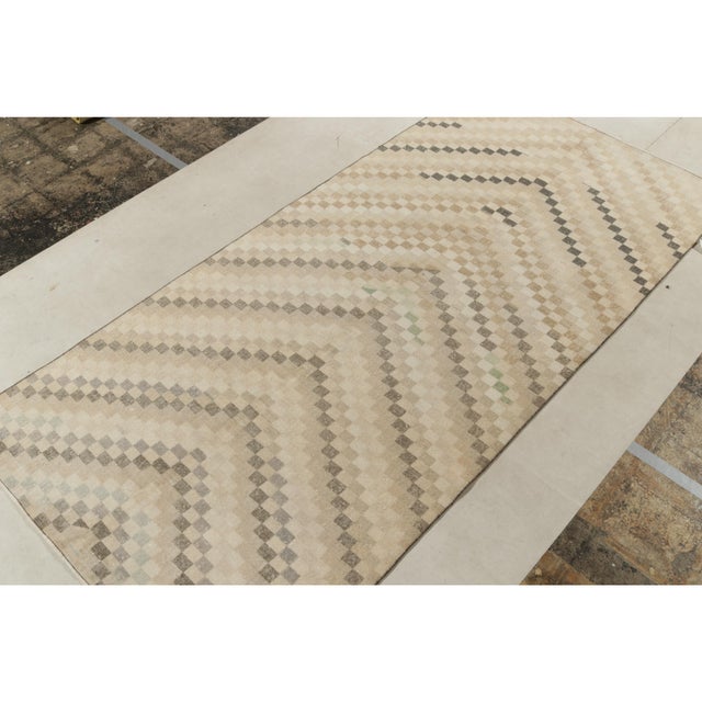 Art Deco 1960s Vintage Zeki Müren Rug in Beige-Brown Geometric Patterns by Rug & Kilim For Sale - Image 3 of 8