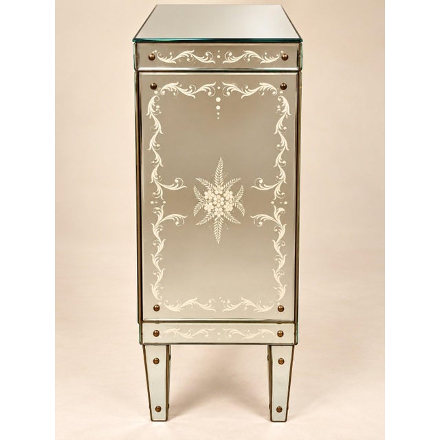 1940s Venetian Art Deco Buffet-Bar Eglomisé and Beveled Glass, 1940s For Sale - Image 5 of 8