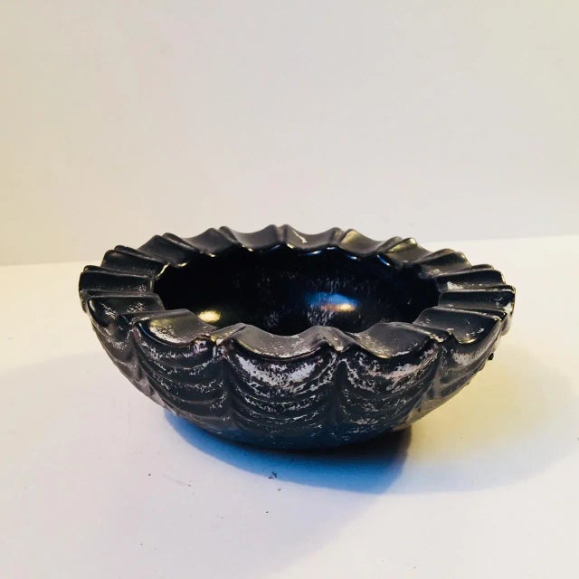 Ceramic Pottery Bowl by Svend Hammershøi for Herman August Kähler, 1920s For Sale - Image 7 of 7