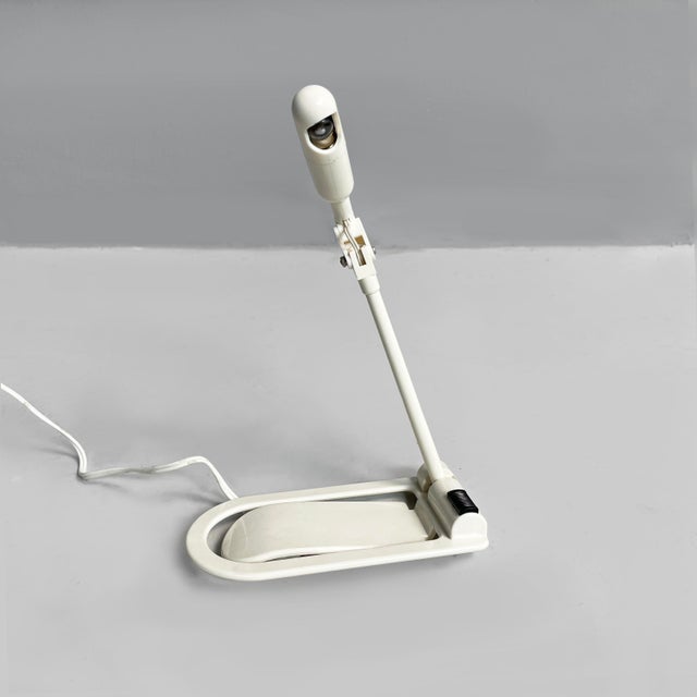 Italian Modern Itty Bitty Book Light Adjustable Reading Lamp by Zelco, 1990s For Sale - Image 11 of 15