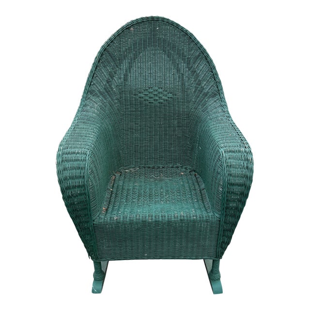 Vintage Wicker Outdoor Rocker ** For Sale