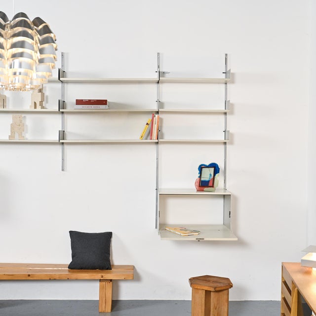 Wall-Mounted Bookcase 606 by Dieter Rams for Vitsoe, 1970 For Sale - Image 10 of 16