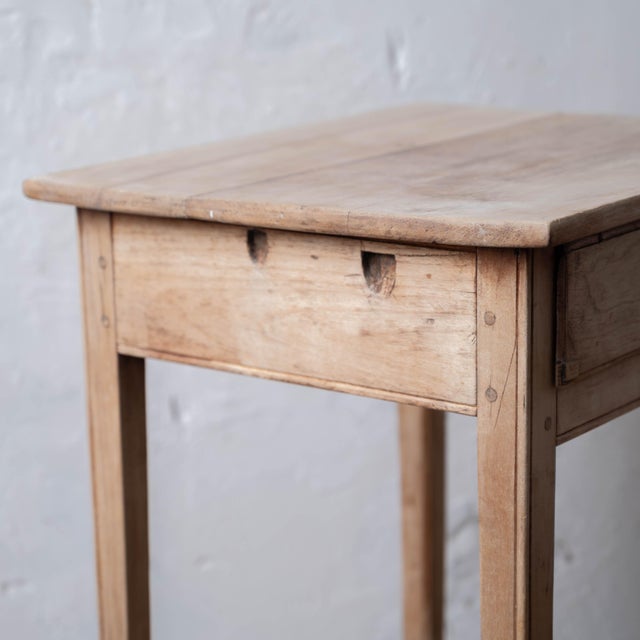 Mahogany Side Table With X Stretcher, 18th Century For Sale - Image 14 of 17