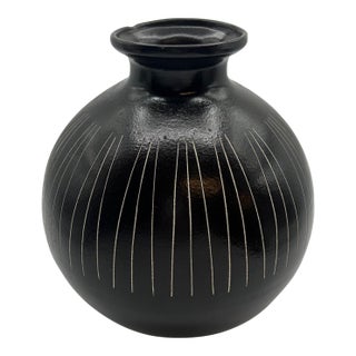 Vintage Haeger Black Orb Vase For Sale
