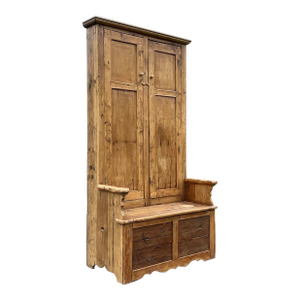 19th Century English Entry Hall Pine Bench With Storage