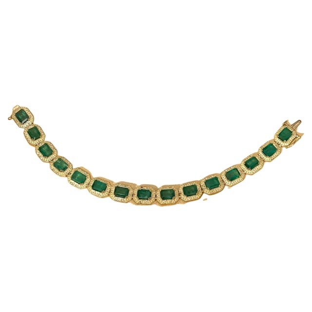 18 Carat Emerald Cut Emerald and Diamond Tennis Bracelet 14 Karat Yellow Gold For Sale In New York - Image 6 of 18