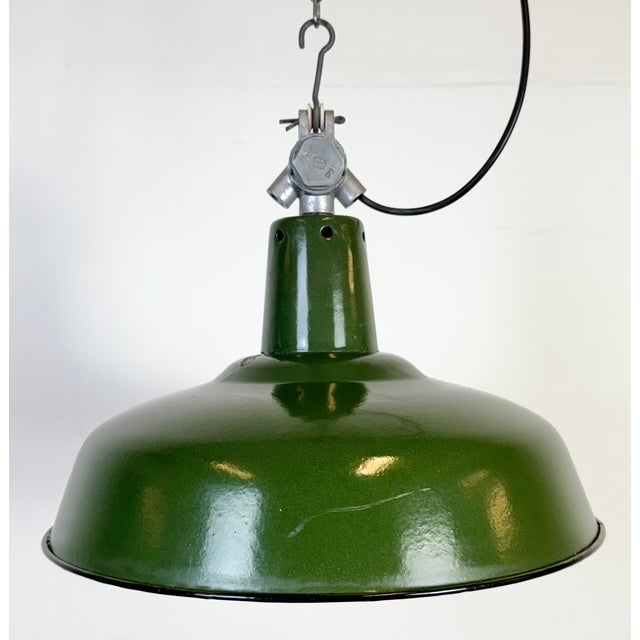 French Industrial Green Enamel Factory Pendant Lamp, 1960s For Sale - Image 6 of 16