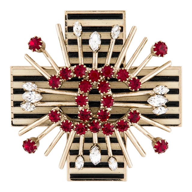 2006 CHANEL Brooch Pendant Fall Maltese Cross CC Double C Logo Goossens Strass Crystal Enamel For Sale