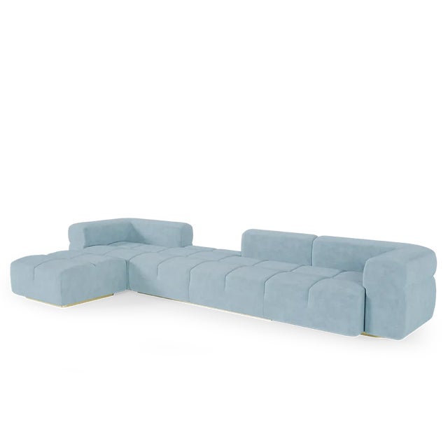 Qube sofa recalls the elements of the homonymous discoteque in Rome, one of the 'cathedrals' of the Italian nightlife:...