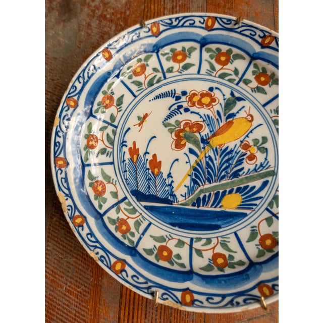 18th Century 18th Century Pair of Dutch Delf Faience Polychrome Plates With Bird and Flowers For Sale - Image 5 of 14