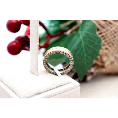 Wedding Ring in Two-Tone Gold with Calibrated Quartz For Sale - Image 6 of 8