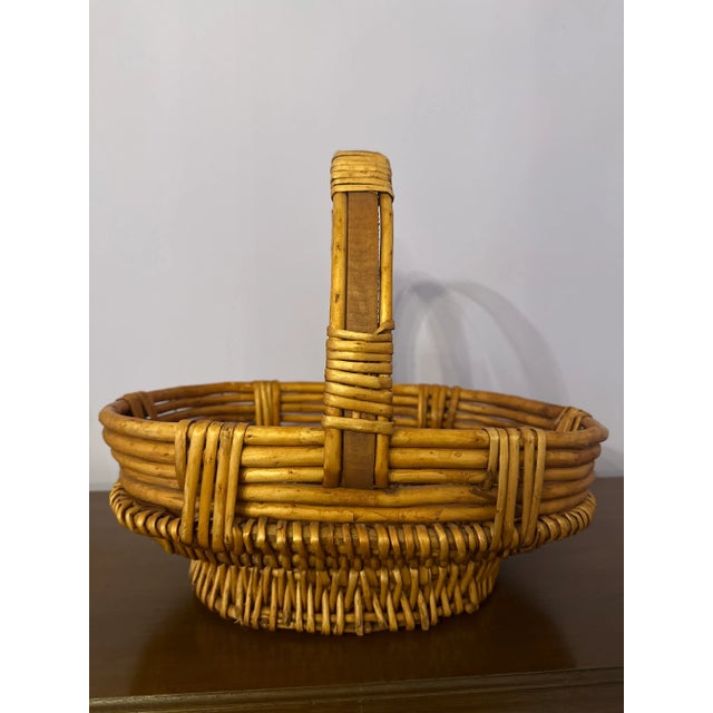 Rustic Late 20th Century Rattan and Wood Footed Basket With Handle For Sale - Image 3 of 5
